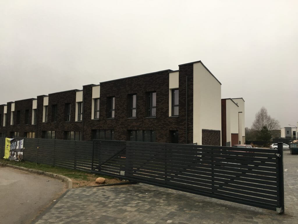 Pilaitės vakarai (Gilužio g. 14) - Row housing - construction photos