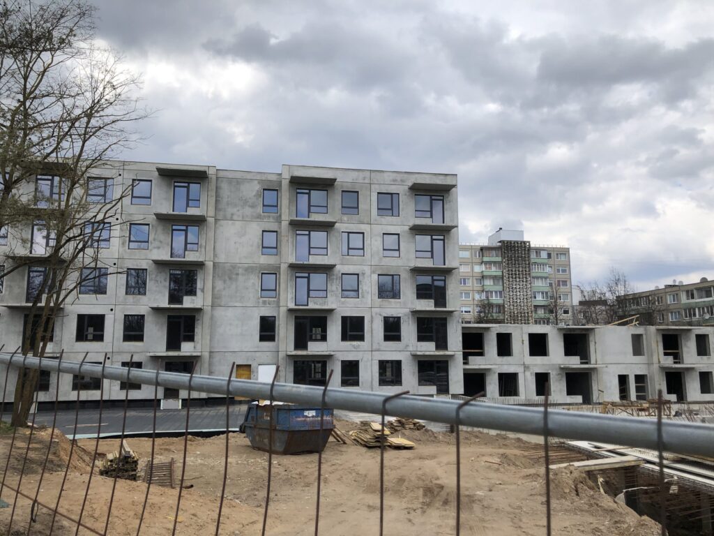 Karoliniškių namai 1 etapas (Sausio 13-osios g. 31) - Hotel, Multi apartment - construction photos