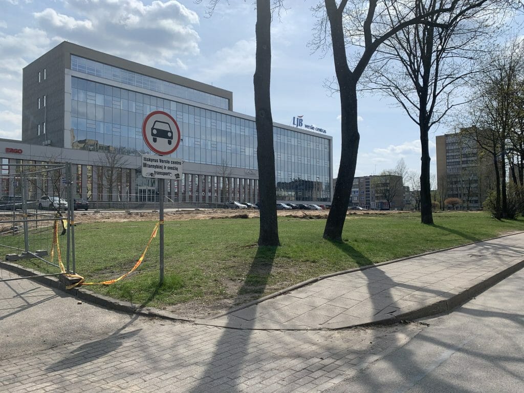 S28 (Savanorių pr. 28) - Office center - construction photos