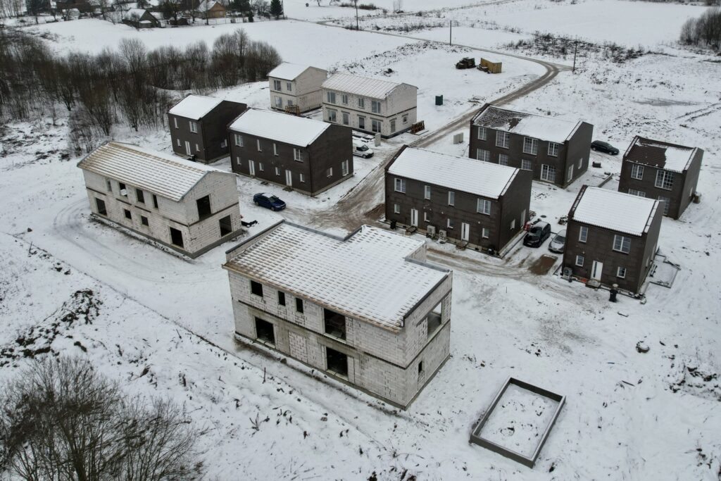 Pavilnio oazė 1 etapas (Adolfo Šapokos g. 36, 40, 40A, 42, Juozo Ereto g. 51, 51A, 51B) - Private house community, Row housing - construction photos