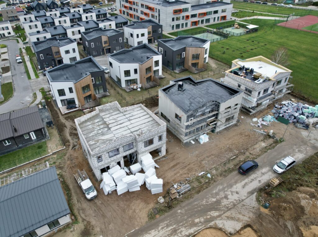 Kalnėnų TRIO 3 etapas (Albanų g. 36) - Row housing - construction photos