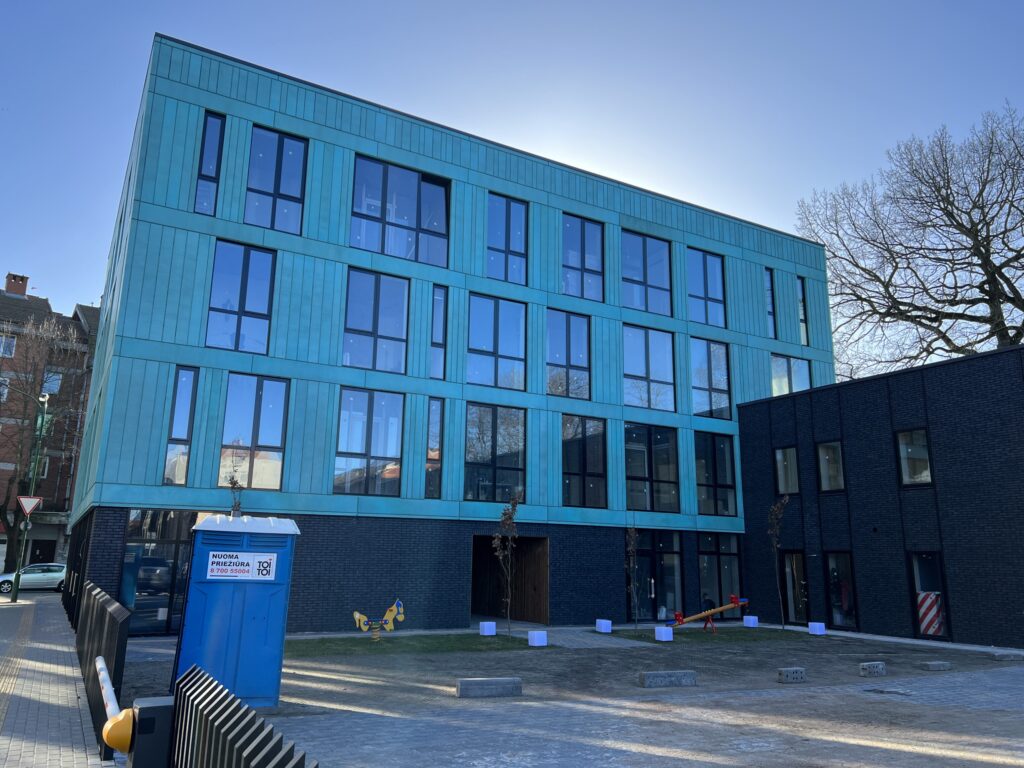 D11 (S. Daukanto g. 11) - Multi apartment - construction photos