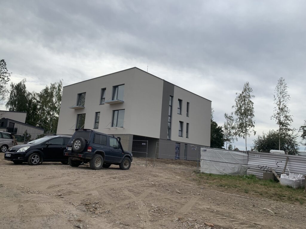 Tolminkiemio butai 1 etapas (Tolminkiemio g. 13A) - Korterelamu - ehituse fotod