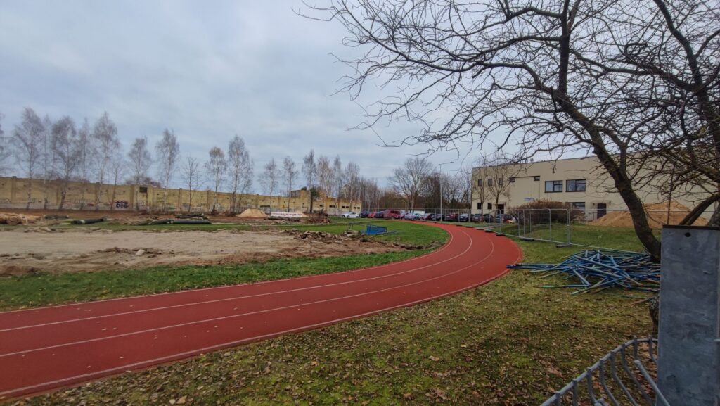 Mykolo Biržiškos gimnazijos futbolo stadionas (Taikos g. 81) - Sports field or court - construction photos
