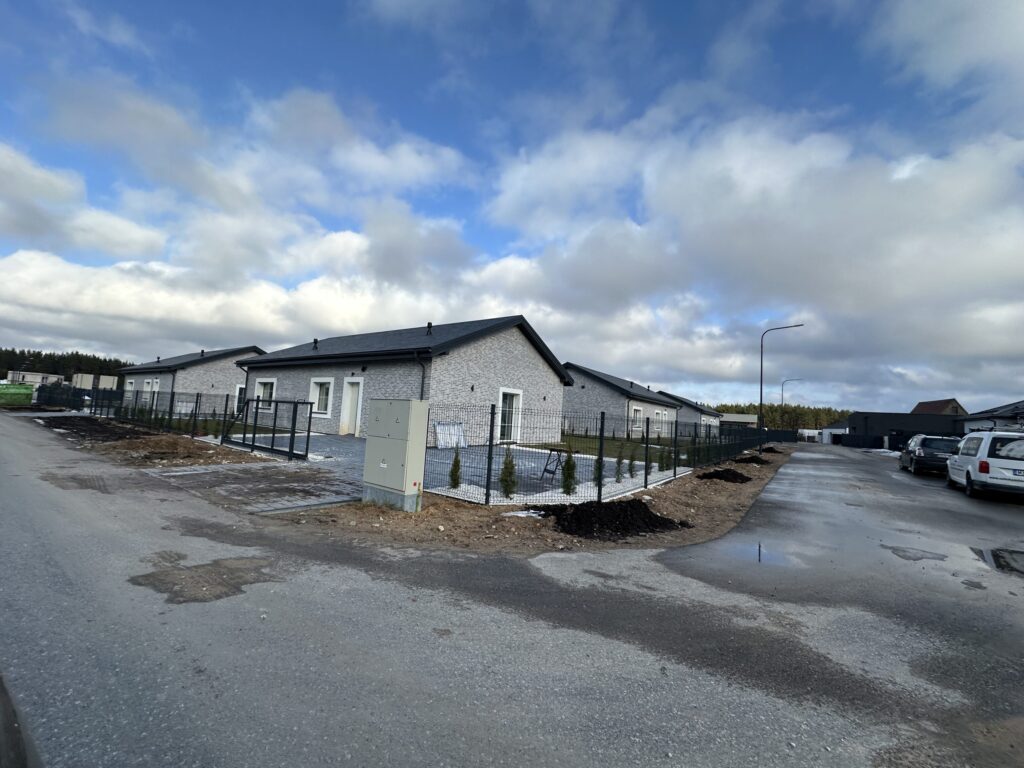 Katišių g. 4, 6, 8 (Katišių g. 4, 6, 8) - Privačių namų kvartalas - statybų nuotraukos