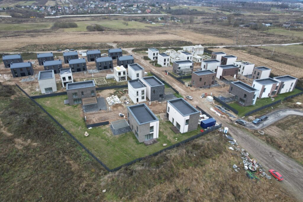 Hetitų g. namai (Hetitų g. 1, 2, 3, 4, 5, 6, 7, 8, 9, 10, 11, 12, 14, 16, 22, 24, 26, 28, 32, 33, 34, 35, 36, 37, 39, 41, 43, 47, 49) - Private house community - construction photos