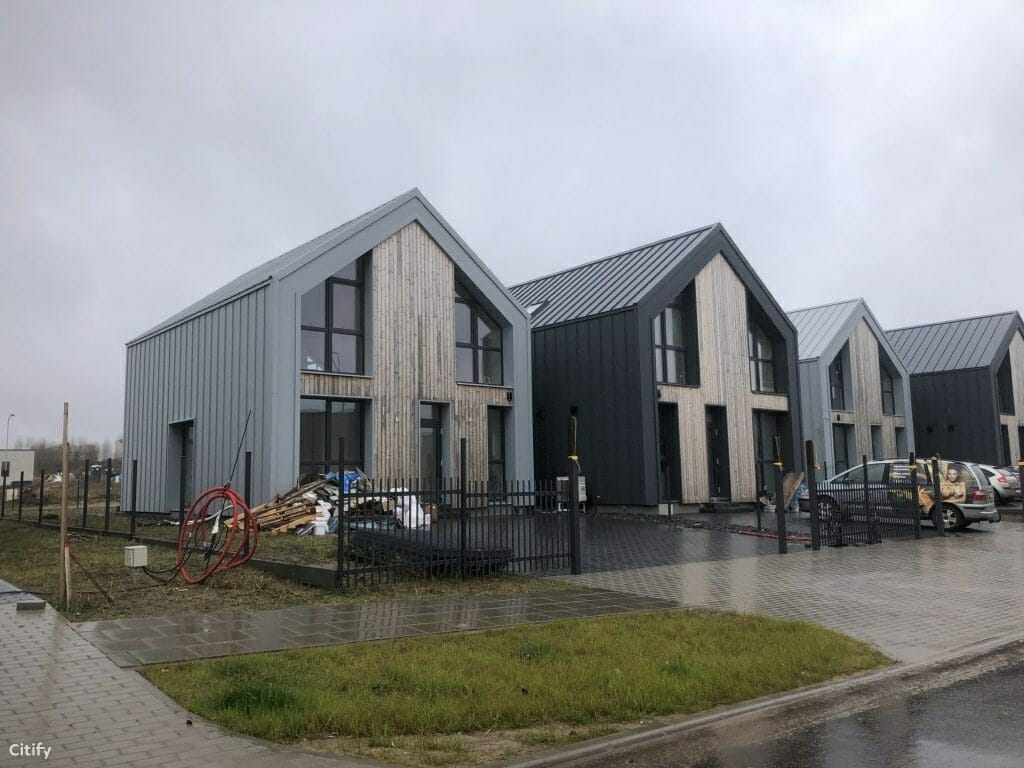 Hills Street (Šatrininkų g. 3, 5, 7, 9, 11, 13, 15, 17, 19, 21, 23) - Ridaelamu - ehituse fotod