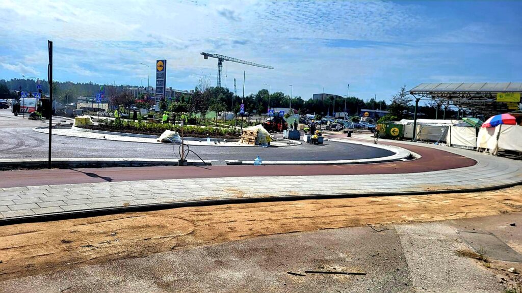 Paneriškių gatvės atkarpa iki Gariūnų g (Paneriškių g.) - Bike path, Street - construction photos