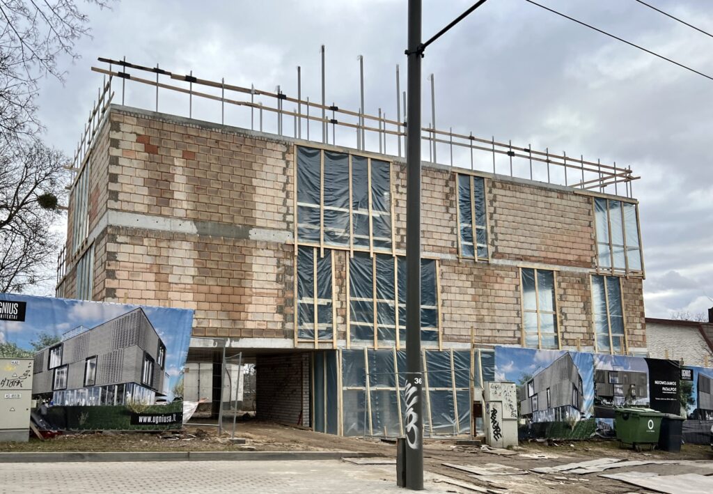 Savanorių pr. 30 (Savanorių pr. 30) - Büroohoone - ehituse fotod