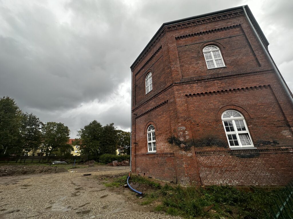 Klaipėdos dujų fabriko antrosios saugyklos atnaujinimas (Liepų g. 47, Trilapio g. 4) - Muzejs - būvdarbu attēli