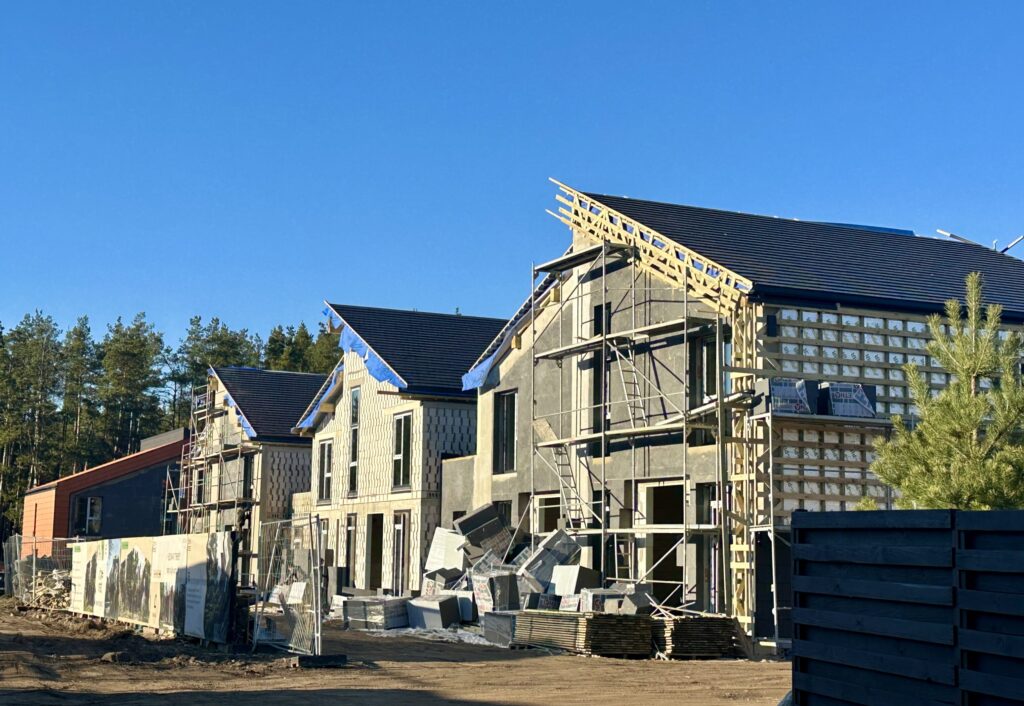 For-rest (Meiriškių g. 25) - Sublokuoti namai - statybų nuotraukos