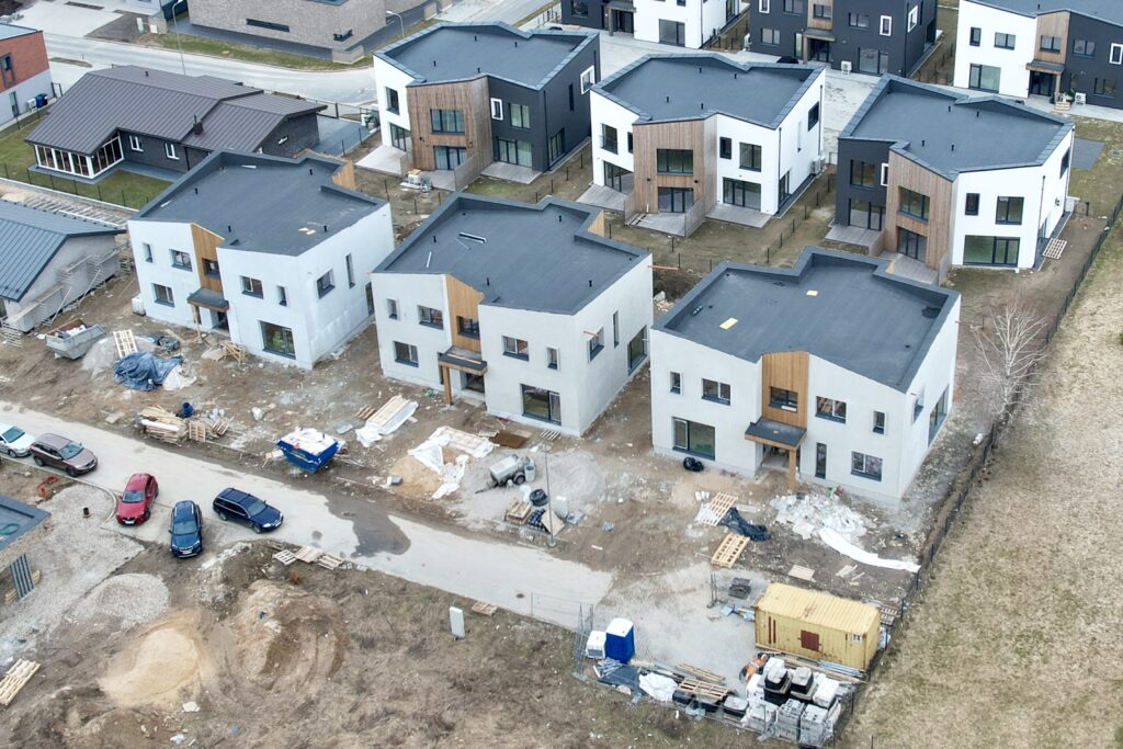 Kalnėnų TRIO 3 etapas (Albanų g. 36) - Row housing - construction photos