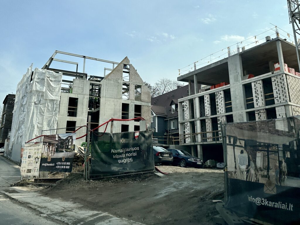 Trys karaliai (Polocko g. 25, 31) - Multi apartment - construction photos