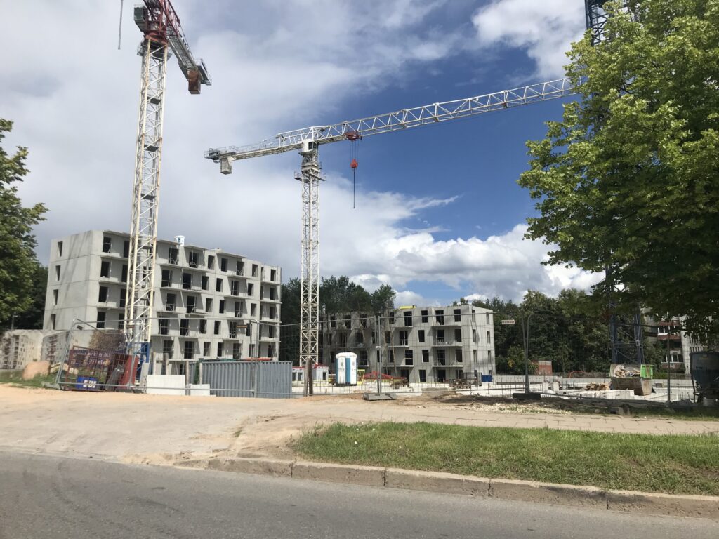 Jomanto parkas 1-2 etapai (Baltupio g. 61A) - Multi apartment - construction photos