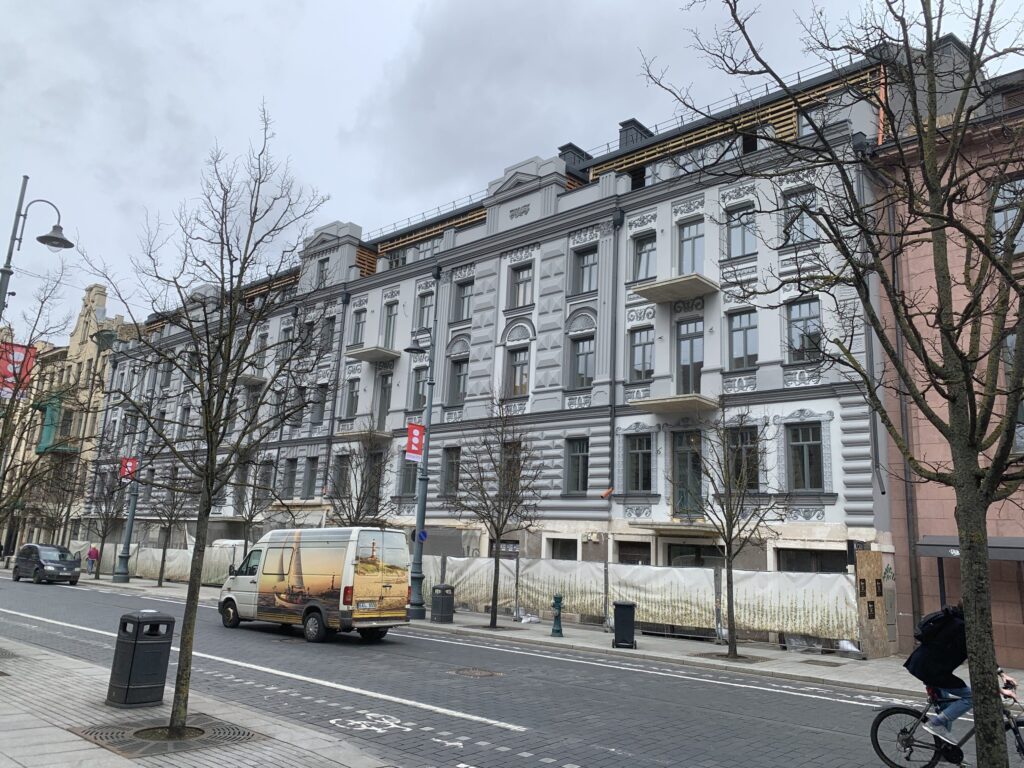 Gedimino 37 (Gedimino pr. 37) - Multi apartment - construction photos