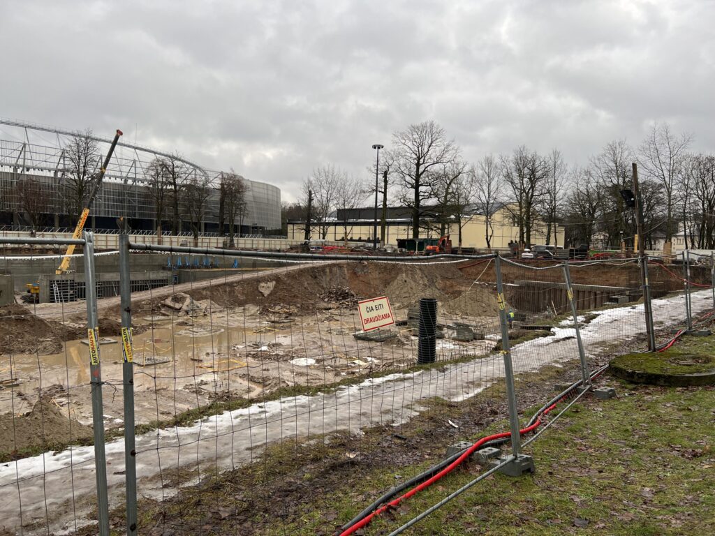 Kauno lengvosios atletikos maniežas (Perkūno al. 5) - Sports arena - construction photos