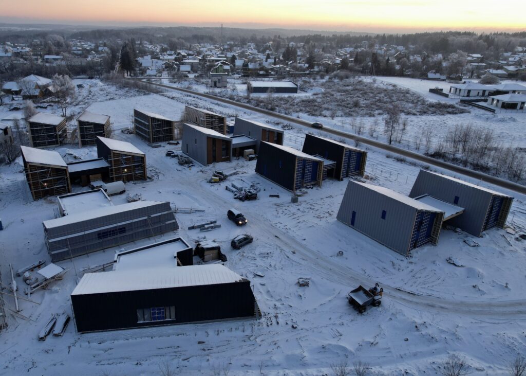 Kalno 77 (Kalno g. 73, 75, 77, 79, 83, 85, 87, Sokiškių g. 2, 4) - Privātmāju kopienas, Rindu mājas - būvdarbu attēli