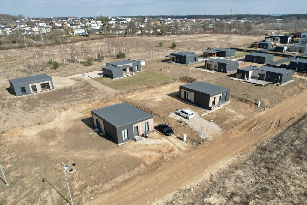 Makrus namai (Kalvų terasos) (Ismonių g. 2, 4, 6, 8, 10, 12, 14, 16, 18, 20, 22, Alsakių g. 20, 22) - Private house community - construction photos