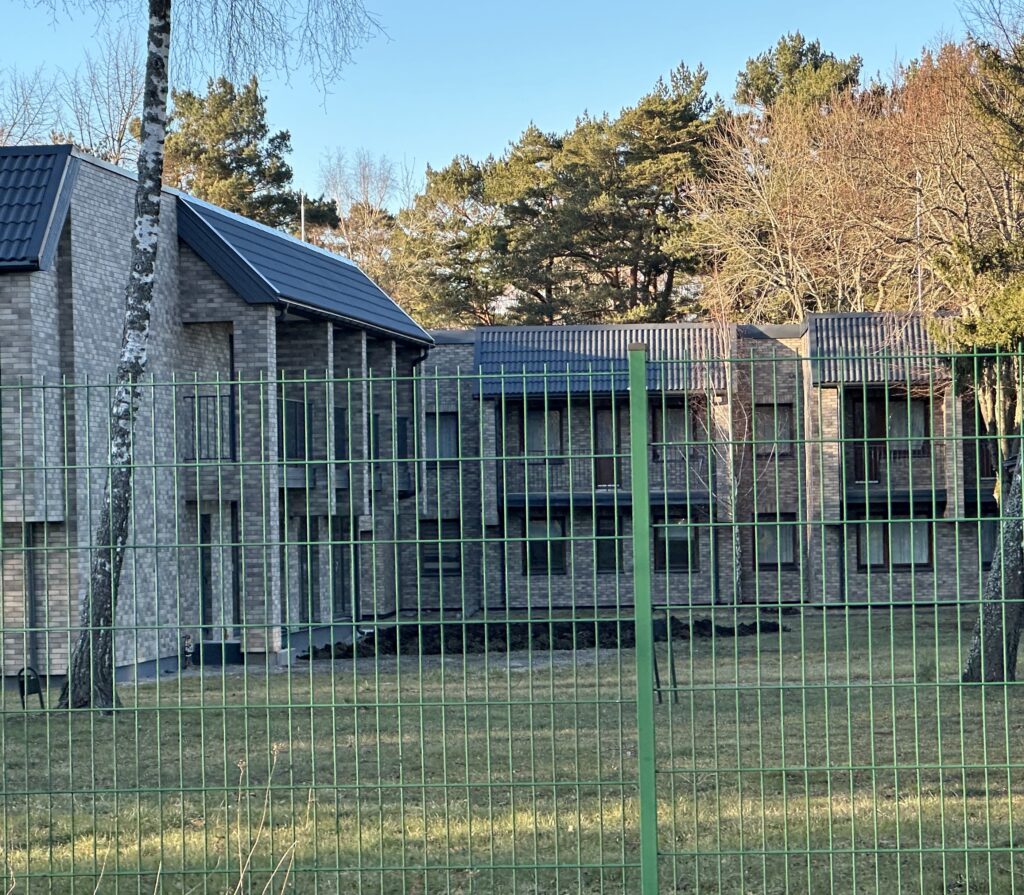 Girulių vilos 1 etapas (Turistų g. 20, 22) - Korterelamu - ehituse fotod