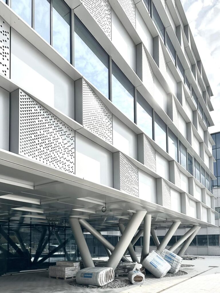 VU Medicinos fakultetas (Žaliųjų Ežerų g. 2) - Kõrgkool - ehituse fotod