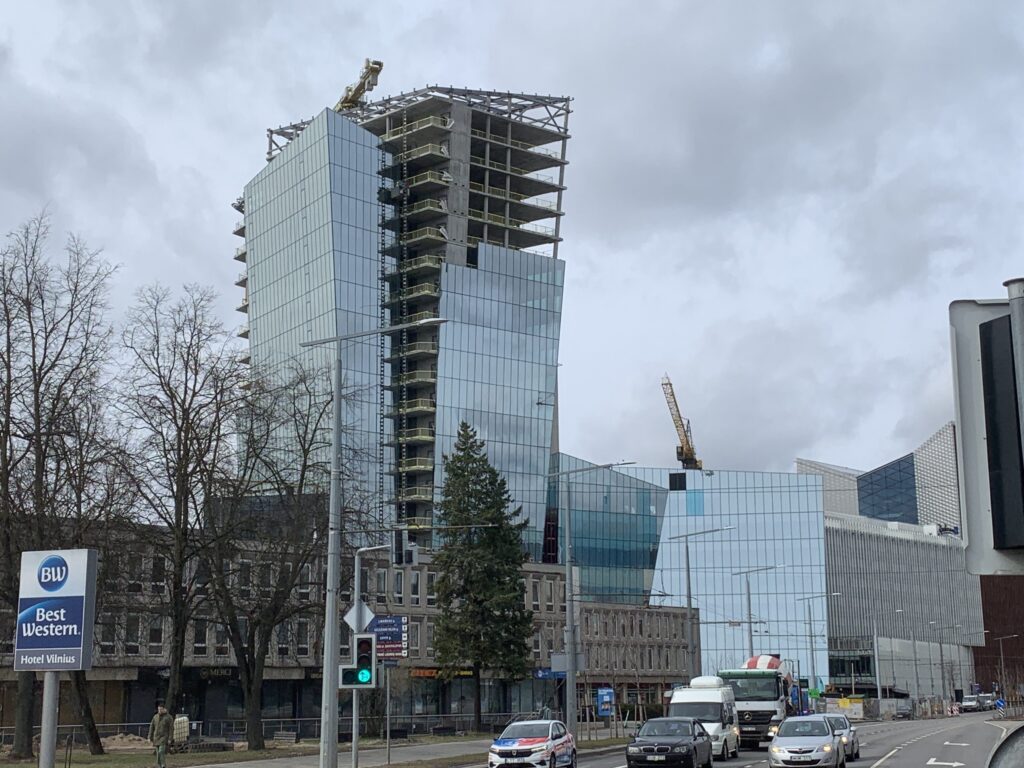 Artery (Konstitucijos pr. 18B) - Biroju centrs - būvdarbu attēli