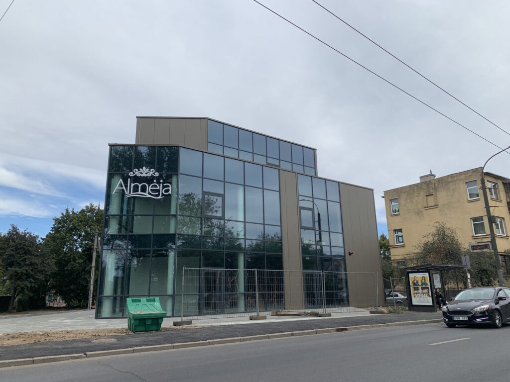 Varnių g. 5 (Varnių g. 5) - Kaubandus - ehituse fotod