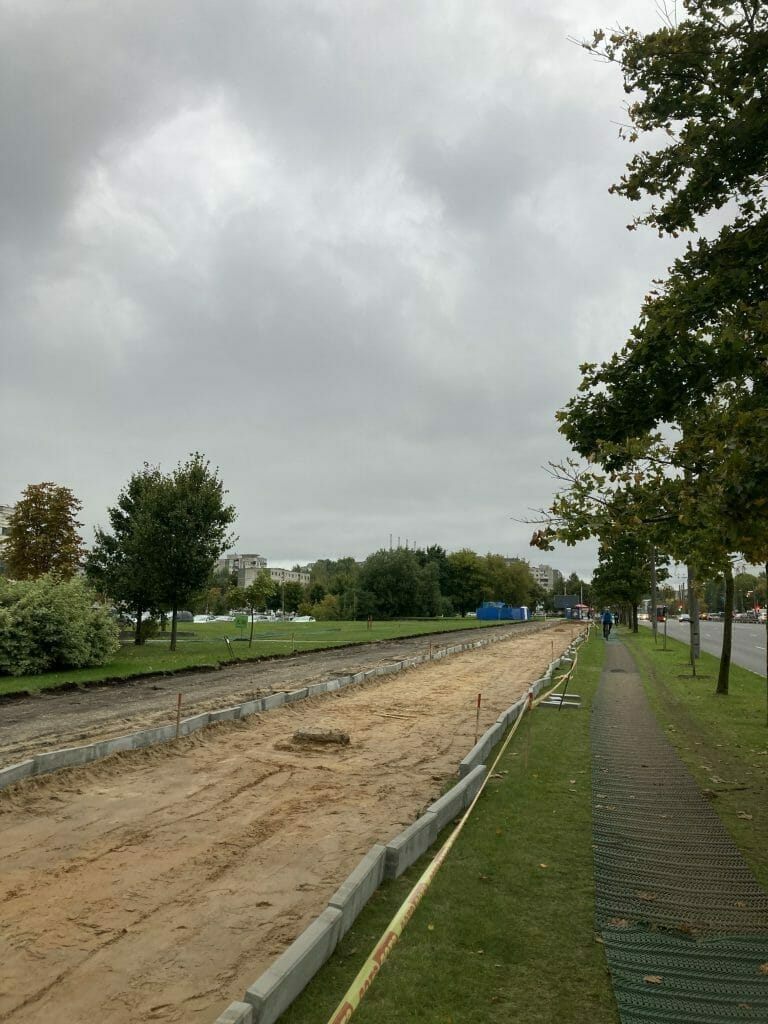 Pėsčiųjų ir dviračių takas nuo Justiniškių g. iki Pilaitės pr. (Laisvės pr.) - Bike path - construction photos