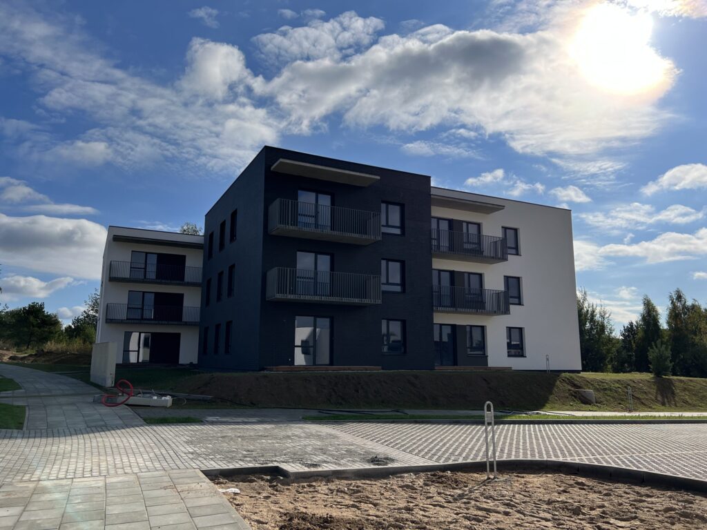 Pilaitės namai (Tilžės g. 47, 53, 55, 57, 59, 60, 61, 63, 65, 67, Gumbinės g. 8, 12, 14, Virbalio g. 4, Tolminkiemio g. 50) - Rindu mājas - būvdarbu attēli