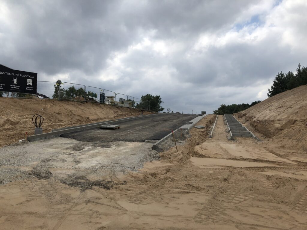 Jungiamasis kel. nuo Pilaitės pr. iki Senosios Pilaitės kel. (Senosios Pilaitės kel.) - Street - construction photos