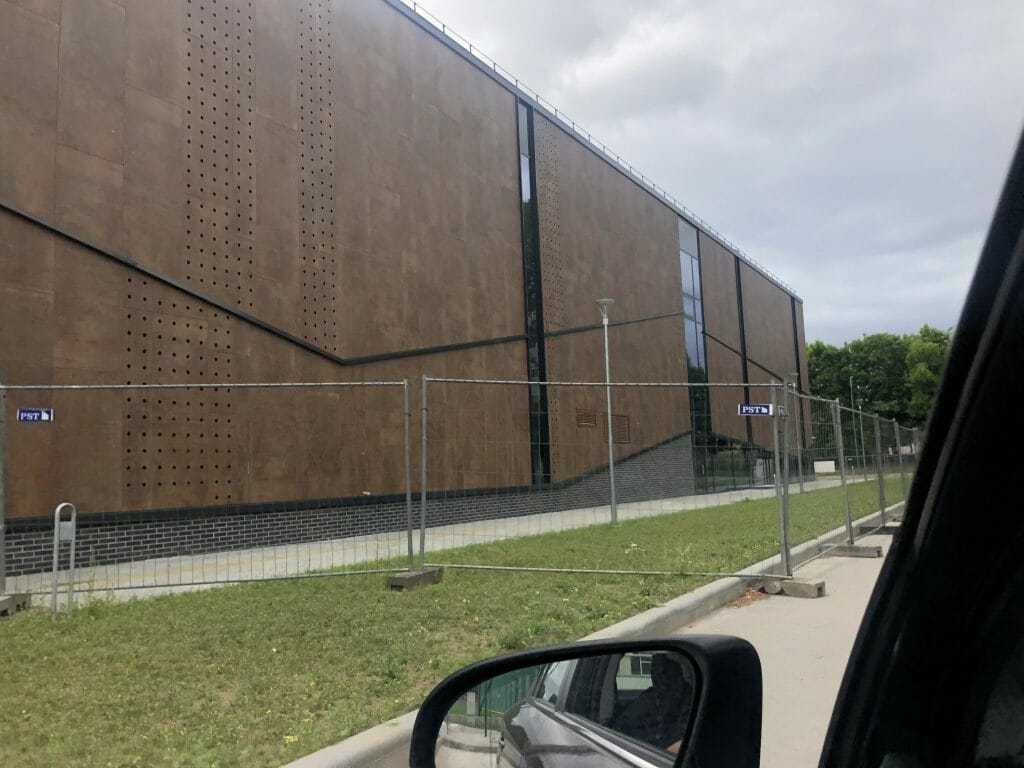 Futbolo mokyklos ir baseino pastato konversija 1 etapas (Paryžiaus Komunos g. 16A) - Sporta būve - būvdarbu attēli