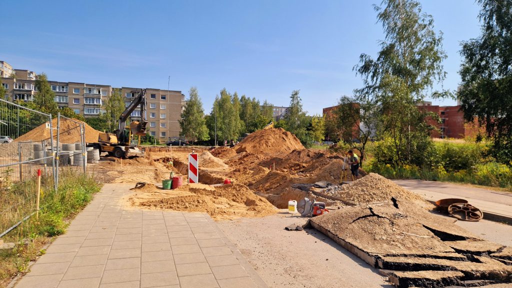 Helsinkio g. nuo viaduko iki Talino g (Helsinkio g.) - Tänav - ehituse fotod