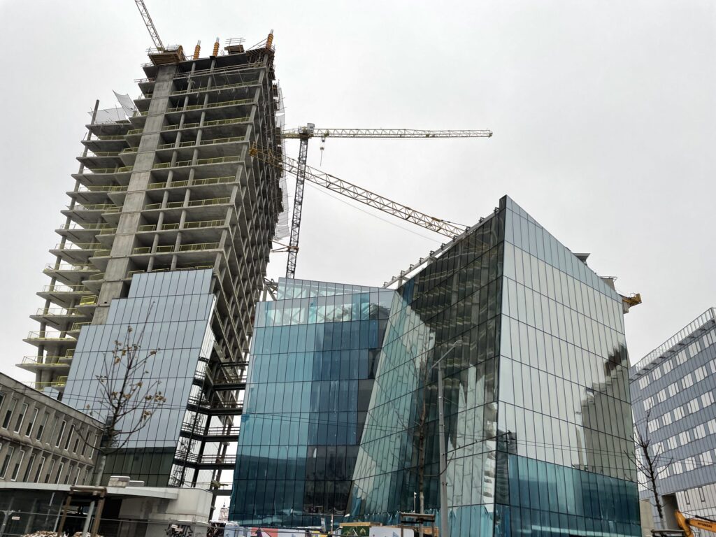 Artery (Konstitucijos pr. 18B) - Biroju centrs - būvdarbu attēli