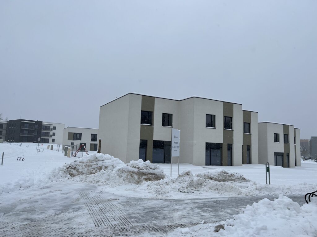 Pilaitės namai (Tilžės g. 47, 53, 55, 57, 59, 60, 61, 63, 65, 67, Gumbinės g. 8, 12, 14, Virbalio g. 4, Tolminkiemio g. 50) - Rindu mājas - būvdarbu attēli