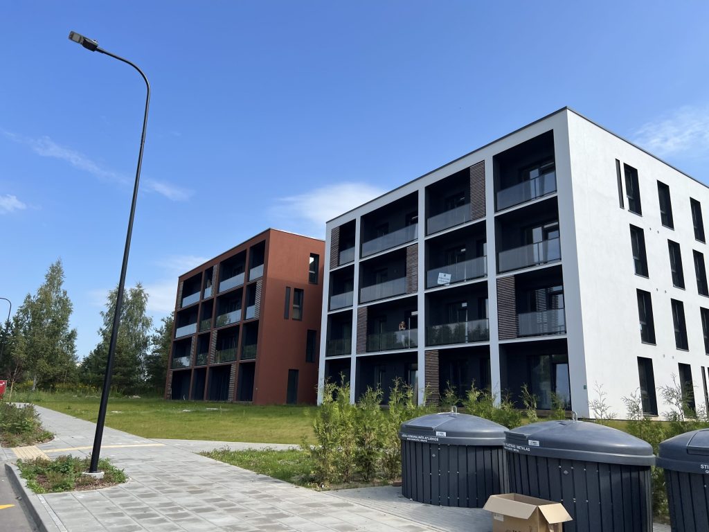 Vyšnios 3 etapas (Karaliaučiaus g. 33, 42) - Multi apartment - construction photos