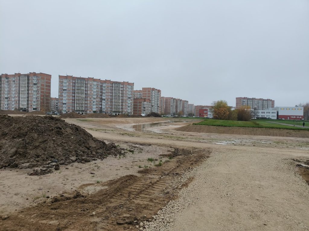 Parkas šalia Šilutės pl. (Šilutės pl.) - Parkas - statybų nuotraukos