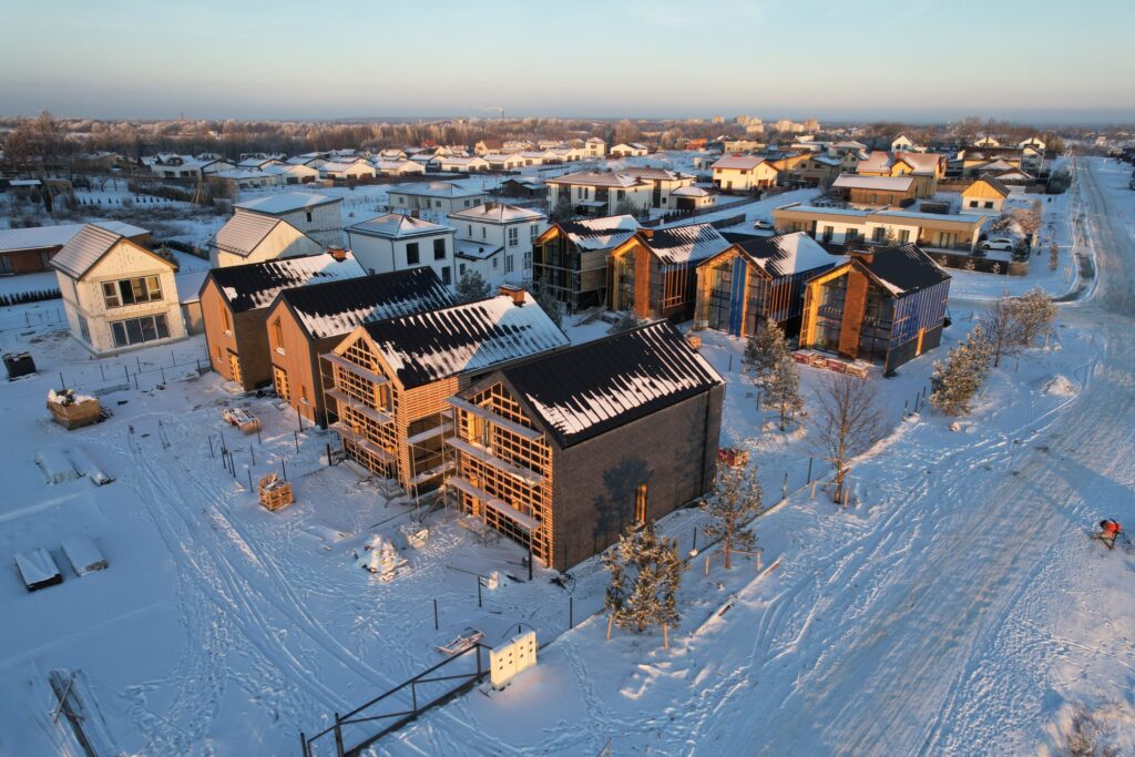 Pušų panorama 1 etapas (Kazio Bizausko g. 53, 55, Stasio Šilingo g. 92, 94, 96, 98, 100, 102) - Row housing - construction photos