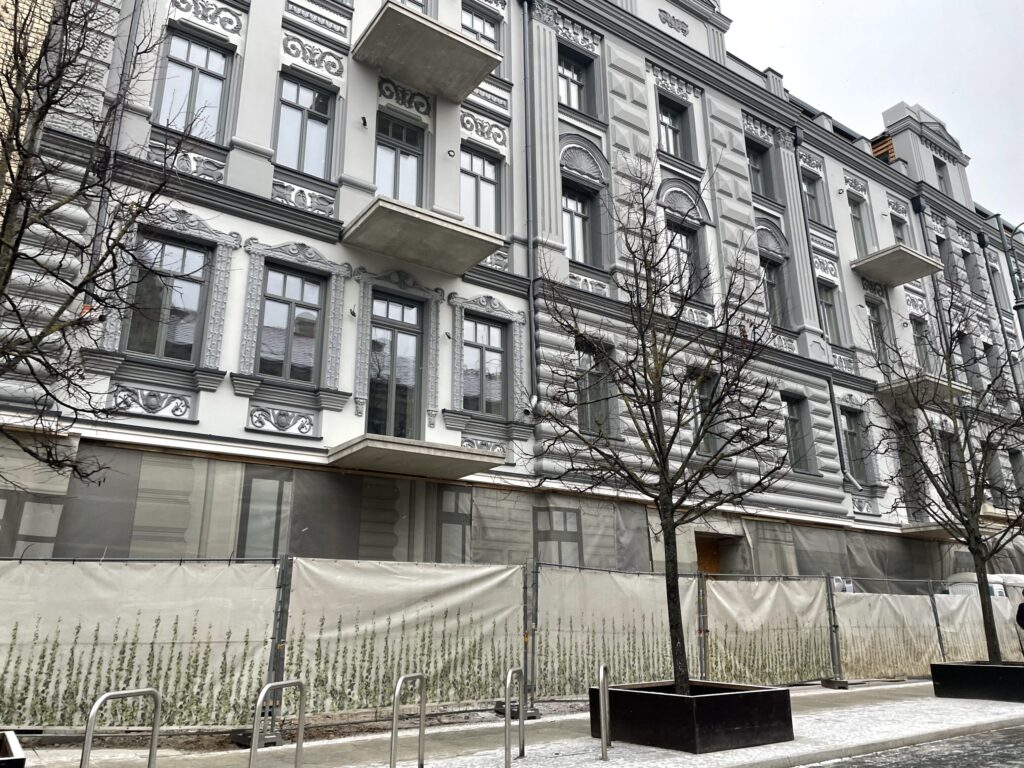 Gedimino 37 (Gedimino pr. 37) - Multi apartment - construction photos