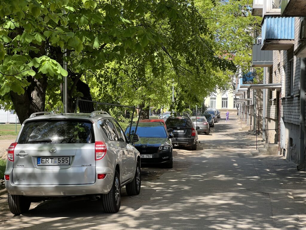 Kiemų sutvarkymas (J. Janonio g. 26, 28, Malūnininkų g. 2, Švyturio g. 8, 10, Smilties Pylimo g. 3, Sportininkų g. 5, 9) - Pedestrian path, Street - construction photos