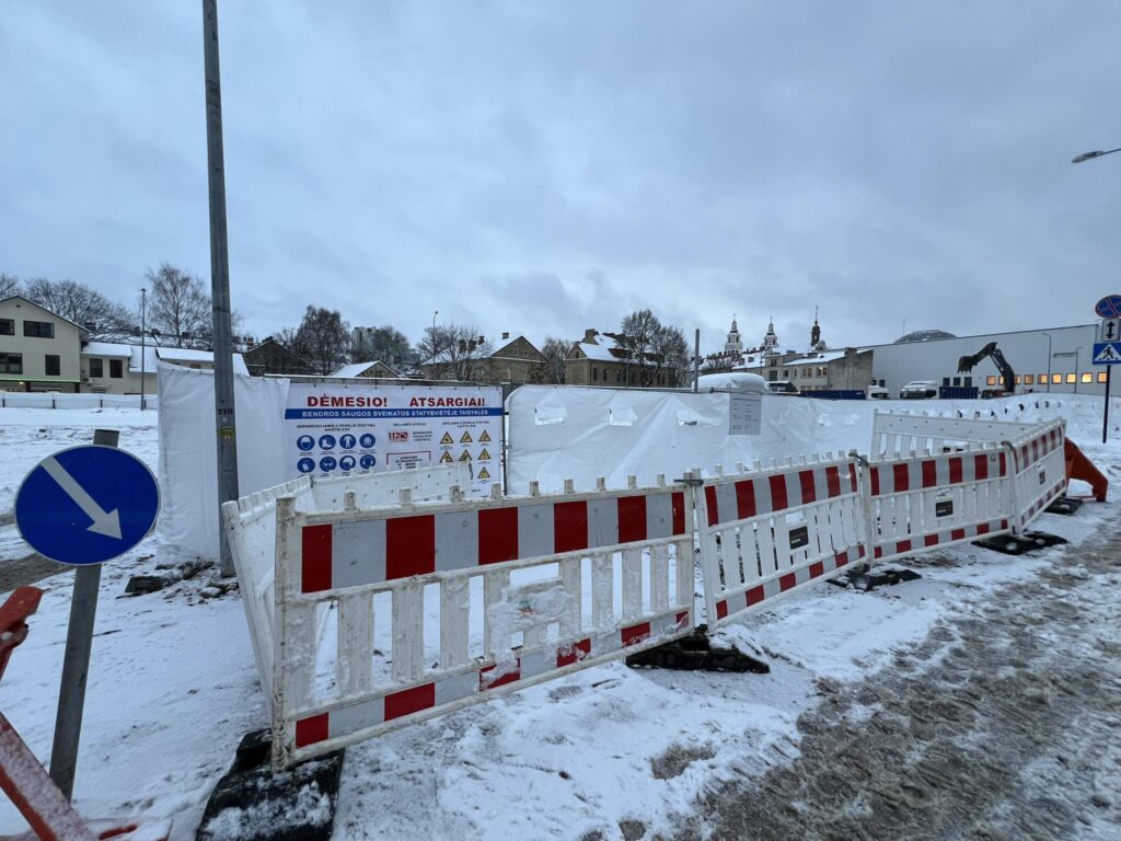 Sąvaržėlė (Konstitucijos pr. 14A) - Office center - construction photos