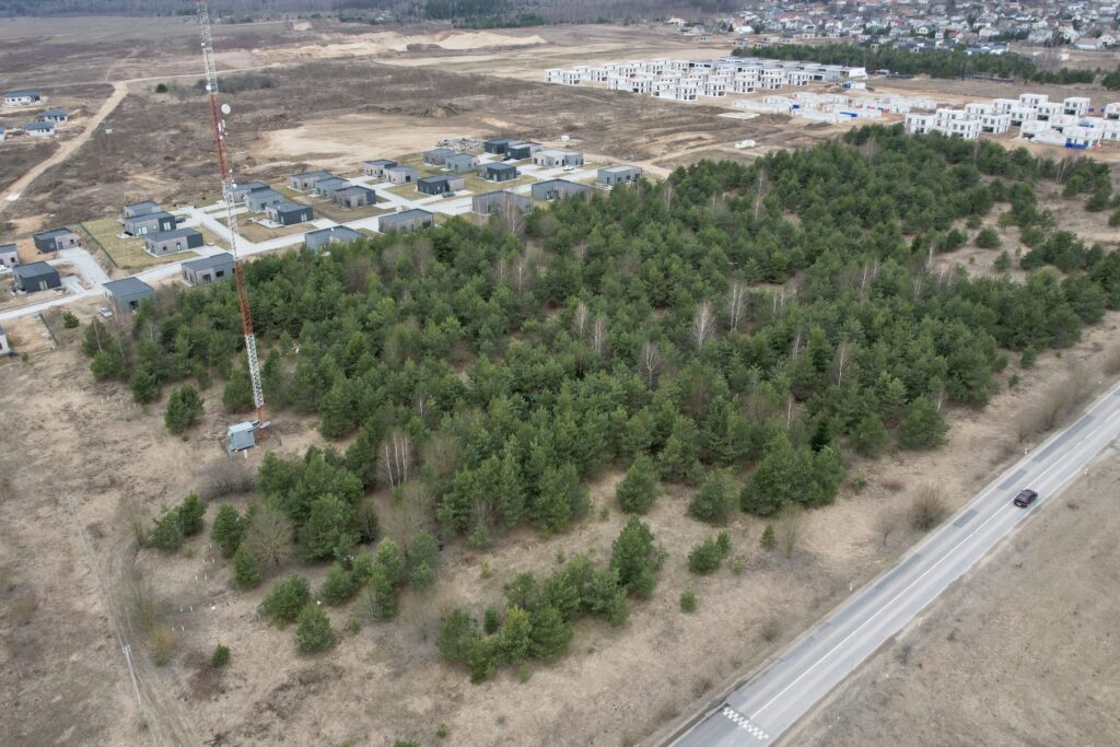 Baltai (Zubiškių g. 77, 79, 81, 83, 85, 87, 89, 91, 93, 95, 97, 99, 101, 103, 111, 113, 119, 121, 127, 129, 135, 163, 165, 167, 169) - Row housing - construction photos