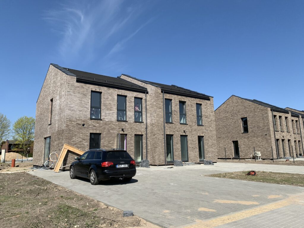 Gabijos g. namai (Gabijos g.) - Sublokuoti namai - statybų nuotraukos