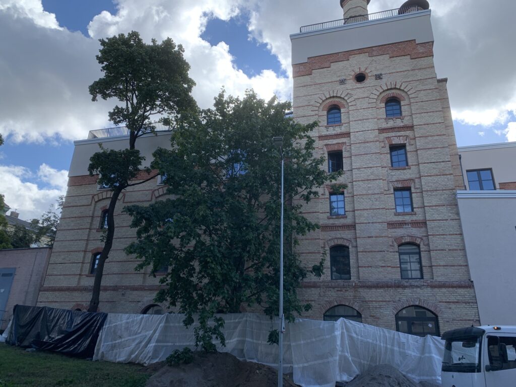 Aludarių g. 1 (Aludarių g. 1) - Office center - construction photos