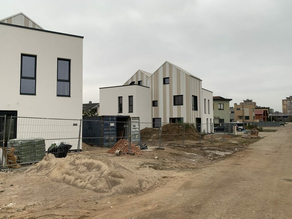 Skalvių vilos (Skalvių g. 23) - Row housing - construction photos