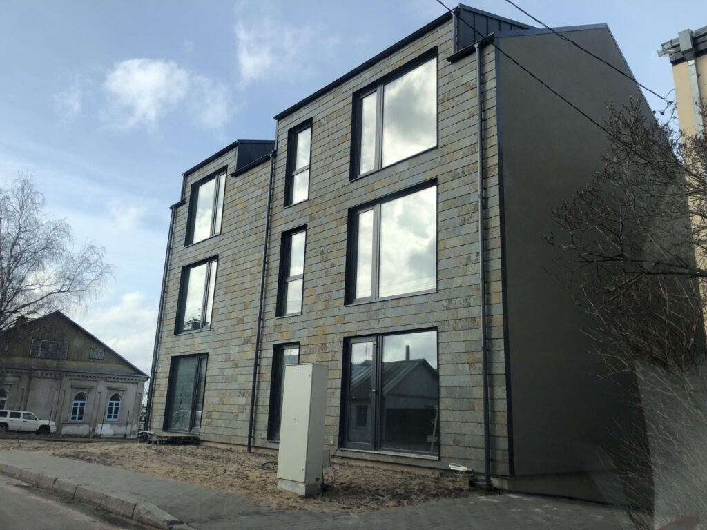 Vaisių g. 24 (Vaisių g. 24) - Daugiabutis - statybų nuotraukos