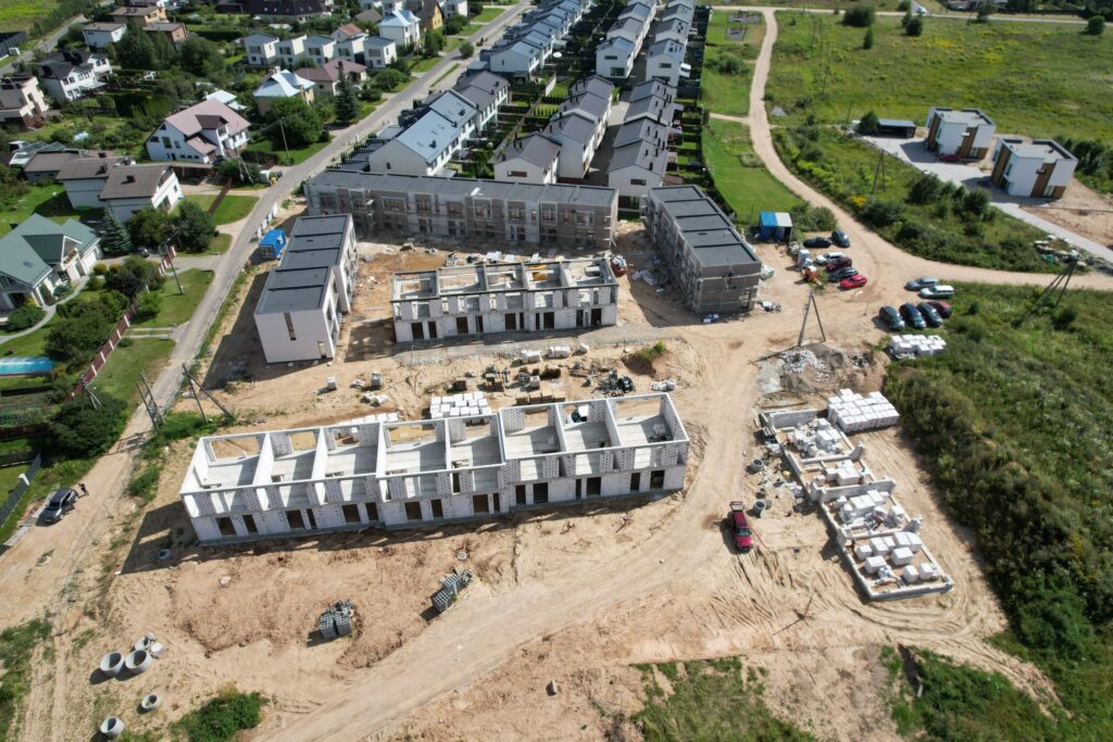 Suburbija (V. Smakausko g. 47) - Row housing - construction photos