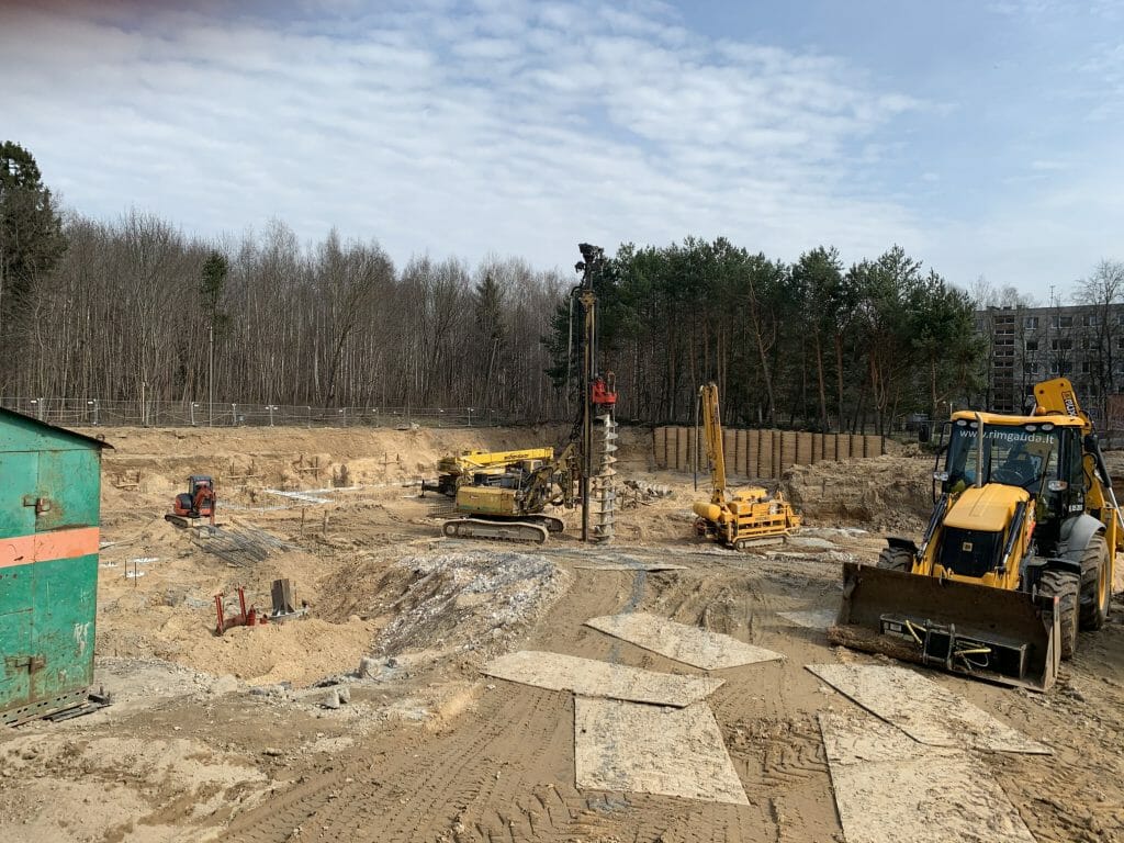 Jomanto parkas 1-2 etapai (Baltupio g. 61A) - Multi apartment - construction photos