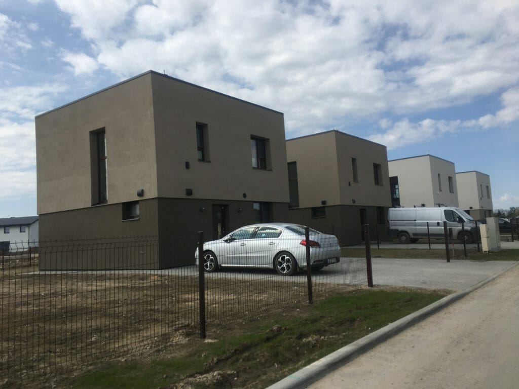 Raitelių namai (Raitelių g. 1, 2, 3, 4, 5, 6, 7, 8, 9, 10, 11, 13, Karininkų g. 26, 28, 30, 32, 34, 36) - Ridaelamu - ehituse fotod