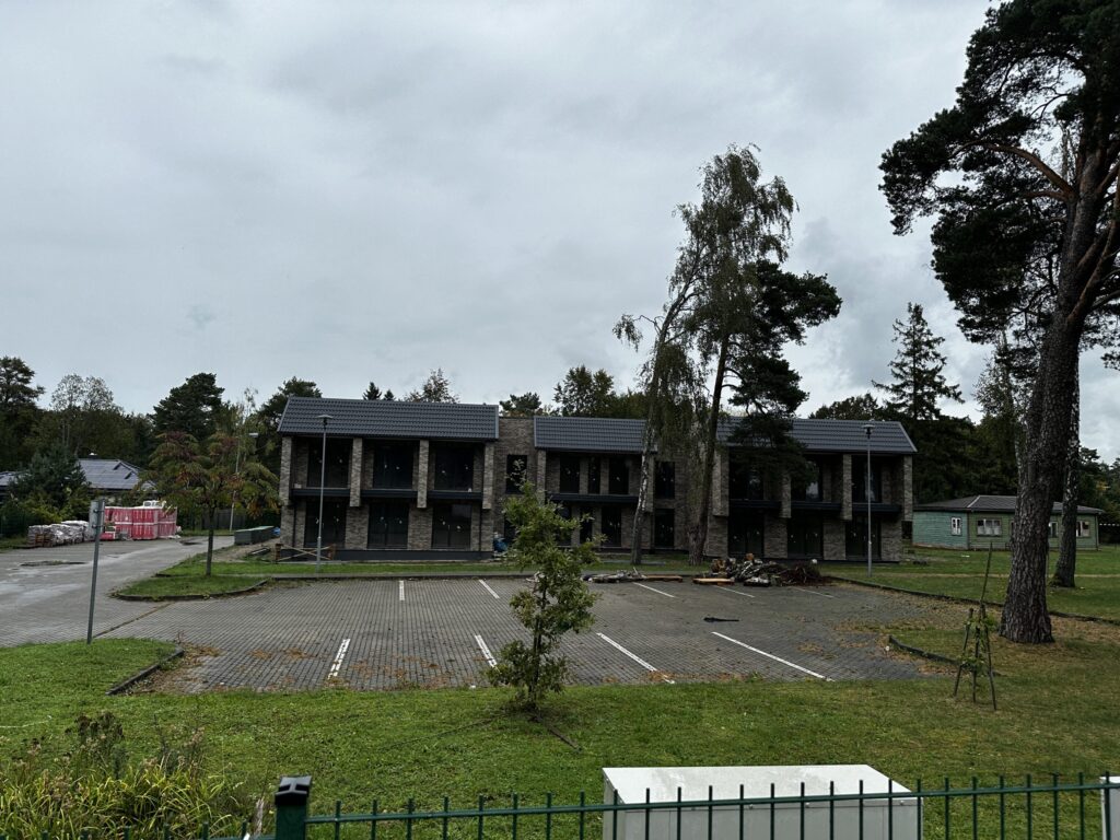 Girulių vilos 1 etapas (Turistų g. 20, 22) - Korterelamu - ehituse fotod