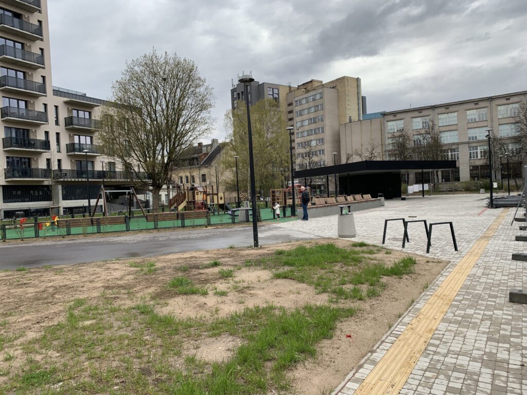 Amatų skveras (Amatų g.) - Väljak - ehituse fotod