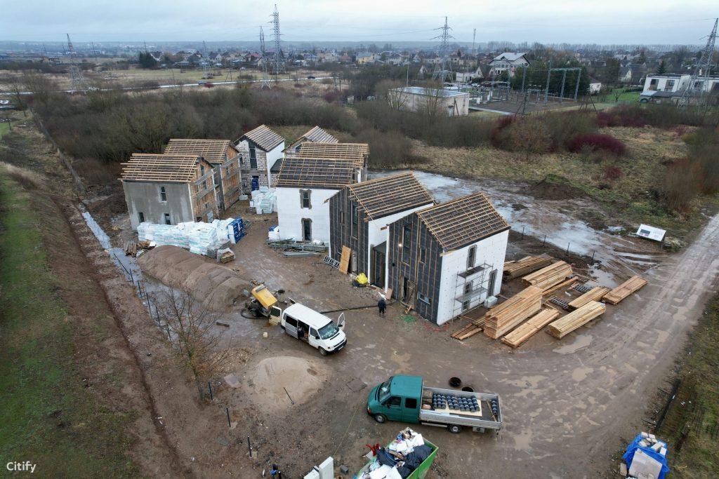 Moliakelio g. 71 (Moliakelio g. 71) - Sublokuoti namai - statybų nuotraukos